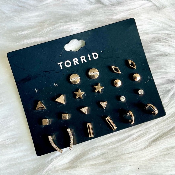 NWT Torrid Earring Set Gold Tone - Set of 11 - Picture 1 of 1